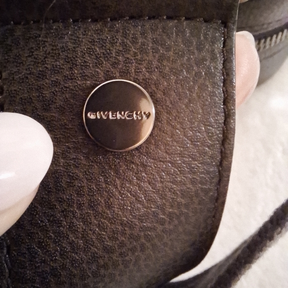 Givenchy Crossbody Unisex - Picture 9 of 14